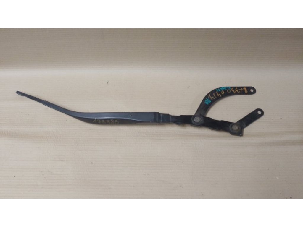 85211-0E010 | Повідець склоочисника передній прав. LEXUS RX300/330/350/400 03-09