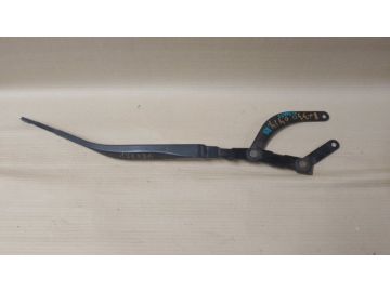 Повідець склоочисника передній прав. LEXUS RX300/330/350/400 03-09