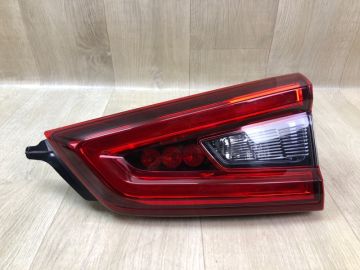 Ліхтар внутрішній прав. NISSAN QASHQAI/ROGUE SPORT 14-