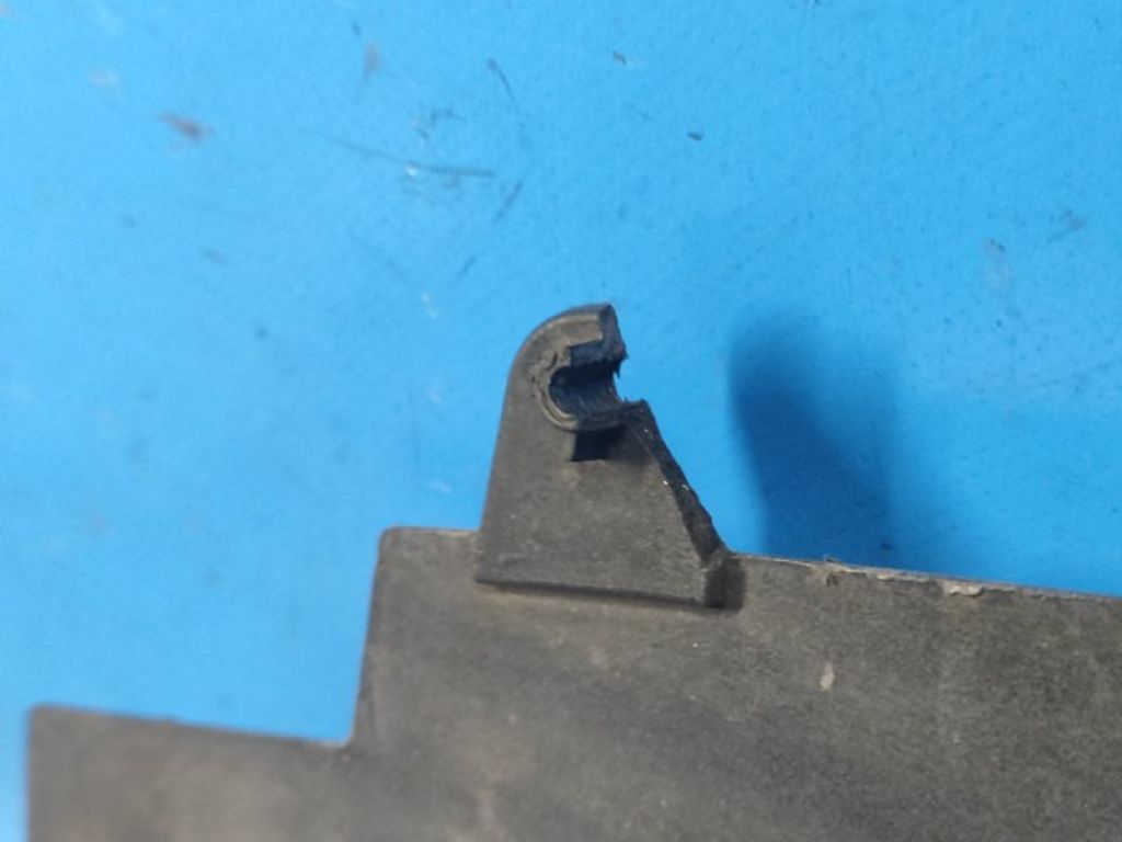 68109867AA | Накладка передней панели верх JEEP COMPASS 06-16 - Фото 6