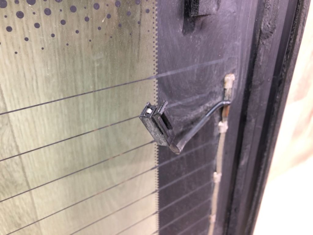 20913367 | Стекло крышки багажника CHEVROLET VOLT 10-15 - Фото 5