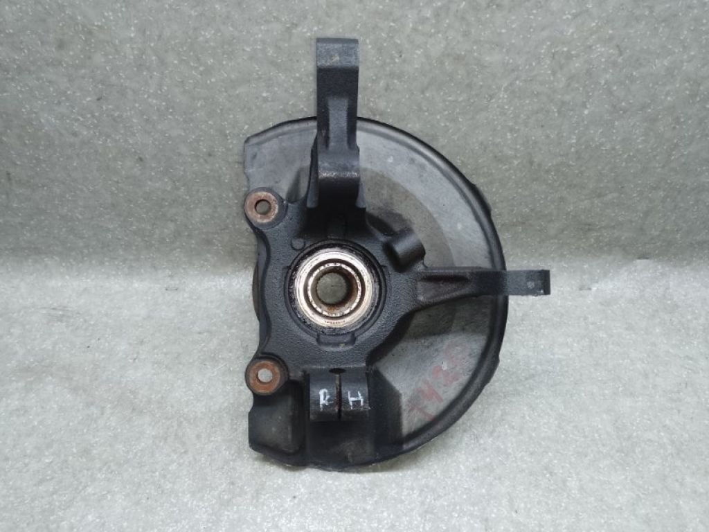 3870A008 | Кулак поворотний передн. прав. MITSUBISHI OUTLANDER XL 05-13