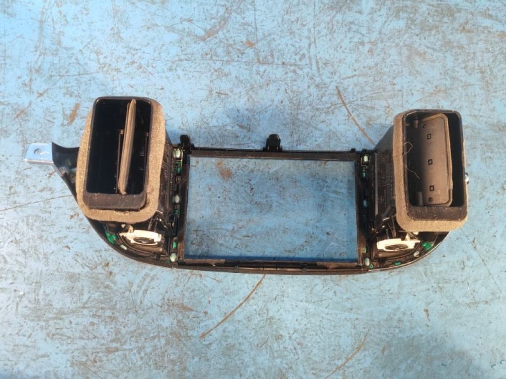 68270-5NA0A | Дефлектор воздушный передн. INFINITI QX50 18- - Фото 4