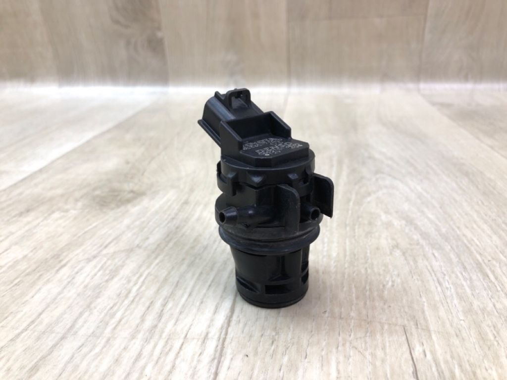 85330-71010 | Насос омивача скла TOYOTA COROLLA 150 06-13