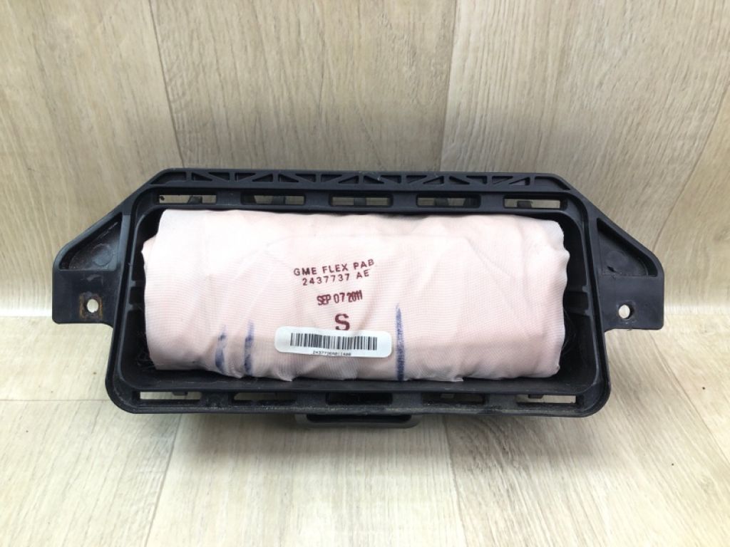 22804263 | Подушка безопасности пассажира CHEVROLET VOLT 10-15