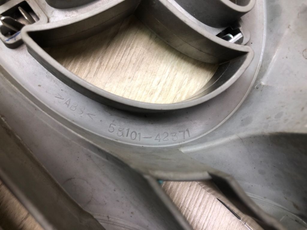 53101-42361 | Решітка радіатора TOYOTA RAV4 05-12 - Фото 8