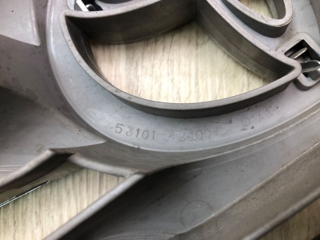 53101-42361 | Решітка радіатора TOYOTA RAV4 05-12 - Фото 9