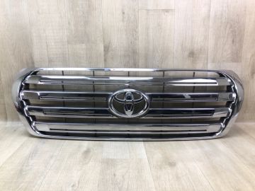 Решітка радіатора TOYOTA LAND CRUISER 200 08-21