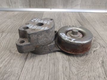 Натяжитель ремня генератора MITSUBISHI L200 06-14