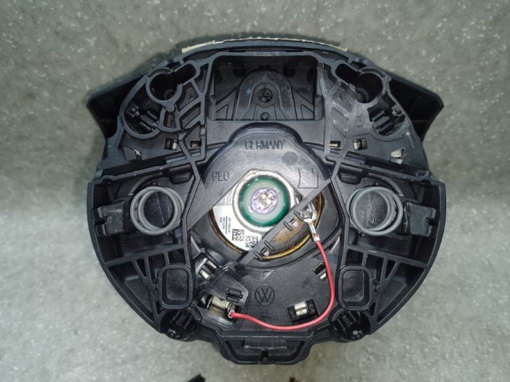 3C8880201AF81U | Подушка безопасности в руль VOLKSWAGEN PASSAT CC 08-12 - Фото 3