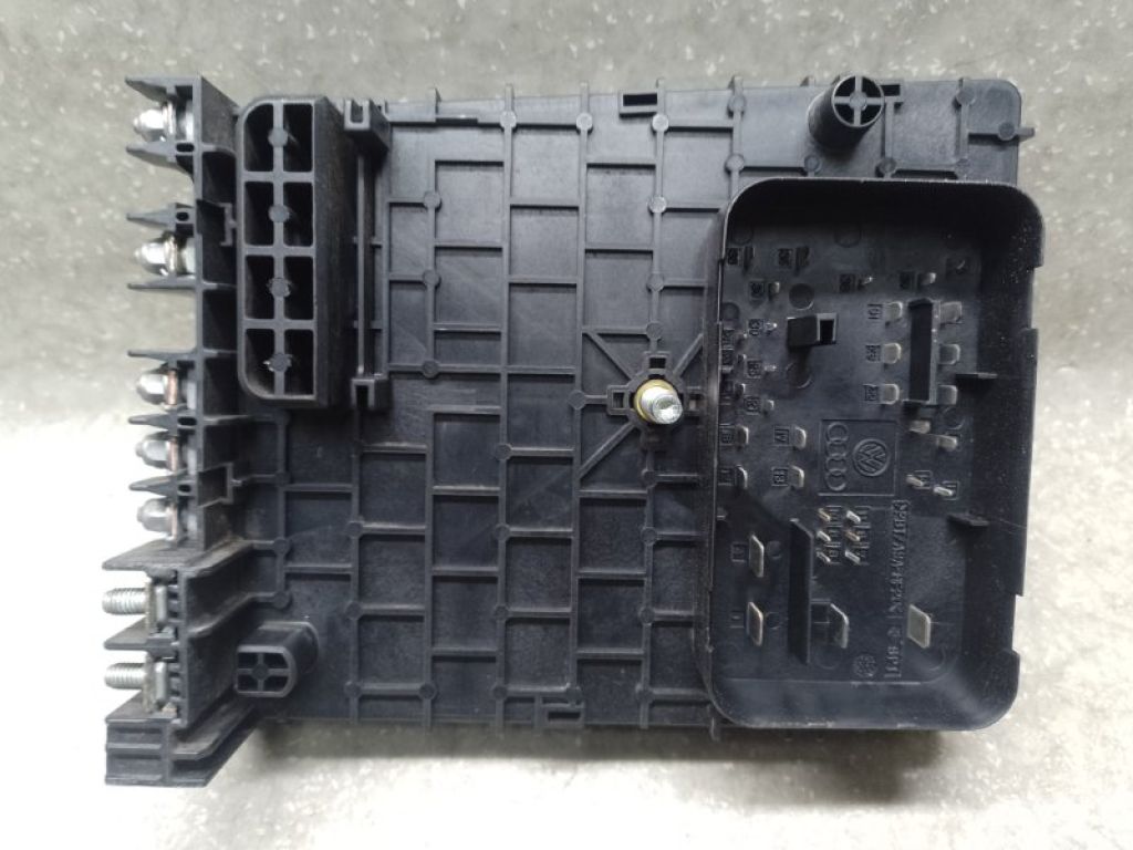 3C0937125 | Блок предохранителей моторный отсек VOLKSWAGEN PASSAT CC 08-12 - Фото 2