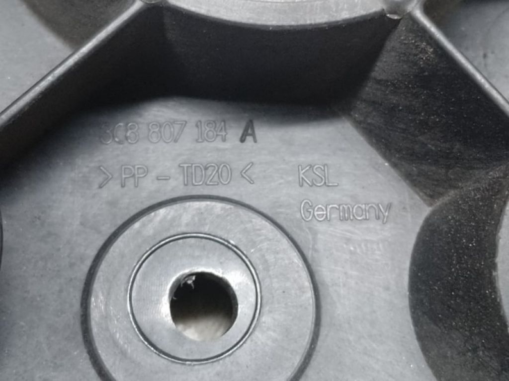 3C8807184A | Кронштейн переднего бампера (на крыле) прав. VOLKSWAGEN PASSAT CC 08-12 - Фото 3