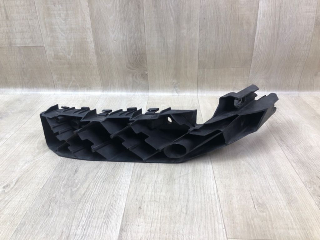 68223469AA | Кронштейн/крепление переднего бампера левое JEEP GRAND CHEROKEE 11-22