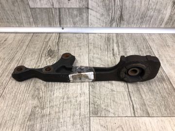 Кронштейн редуктора передн. лев. TOYOTA LAND CRUISER PRADO 120 02-09