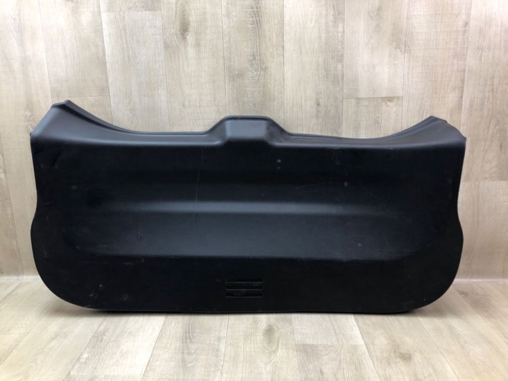 909005HA0A | Обшивка кришки багажника NISSAN X-TRAIL/ROGUE T32 13-20