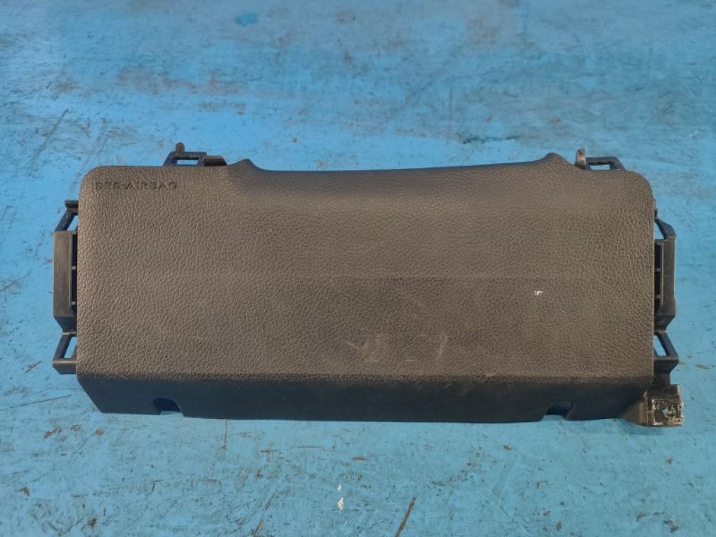 TG10D04001 | Подушка безопасности пассажира SUBARU CROSSTREK 12-17