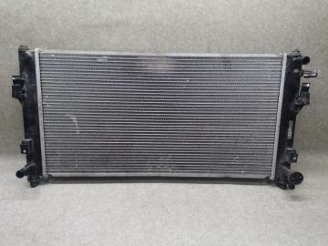 Радіатор основний NISSAN LEAF 10-17