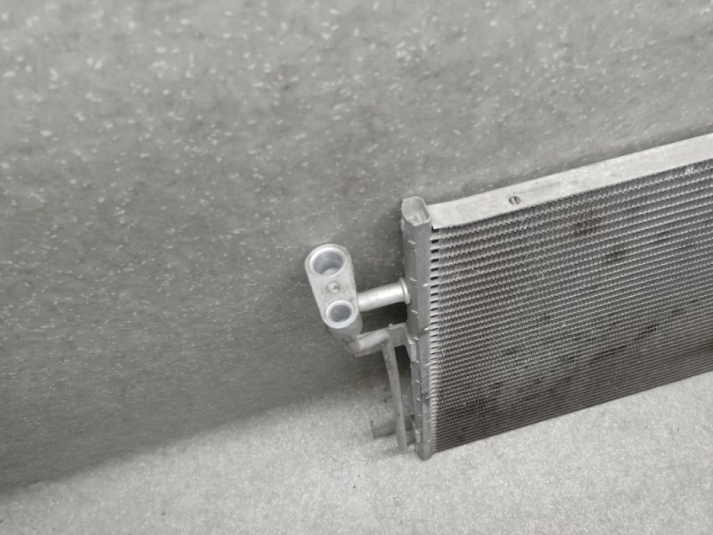 921003NA0A | Радіатор кондиціонера NISSAN LEAF 10-17 - Фото 4