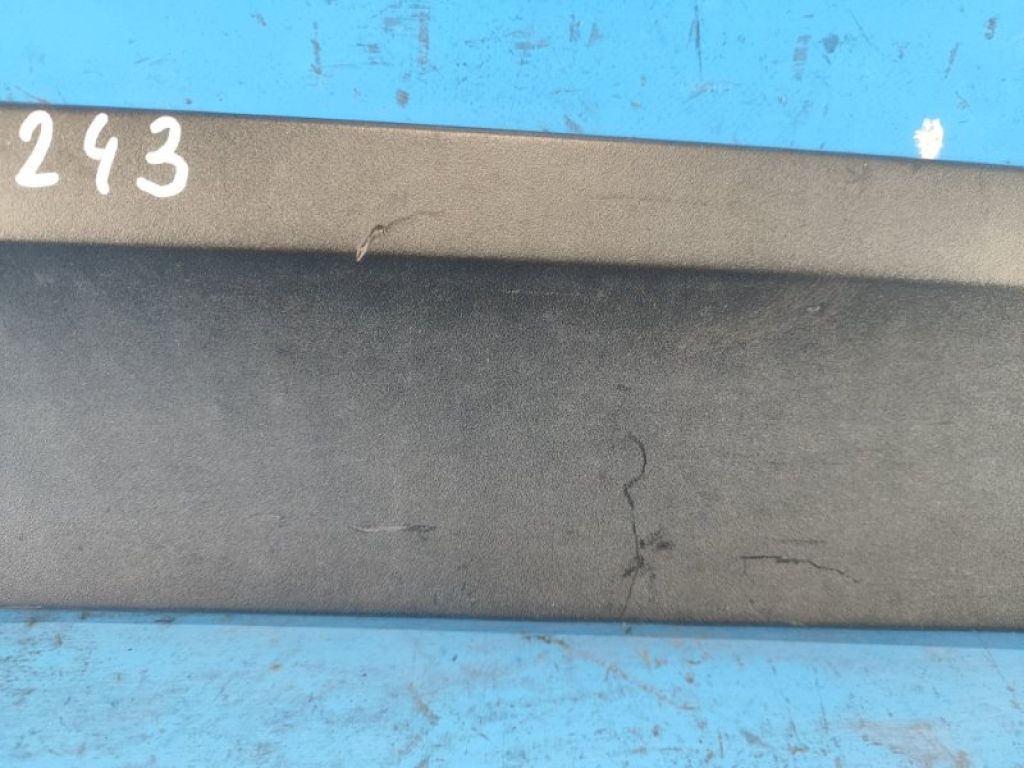 51137205781 | Молдинг двери задн. лев. BMW X3 (F25) 11-17 - Фото 2