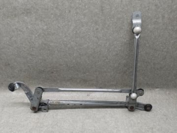 Трапеція склоочисників передн. NISSAN LEAF 10-17