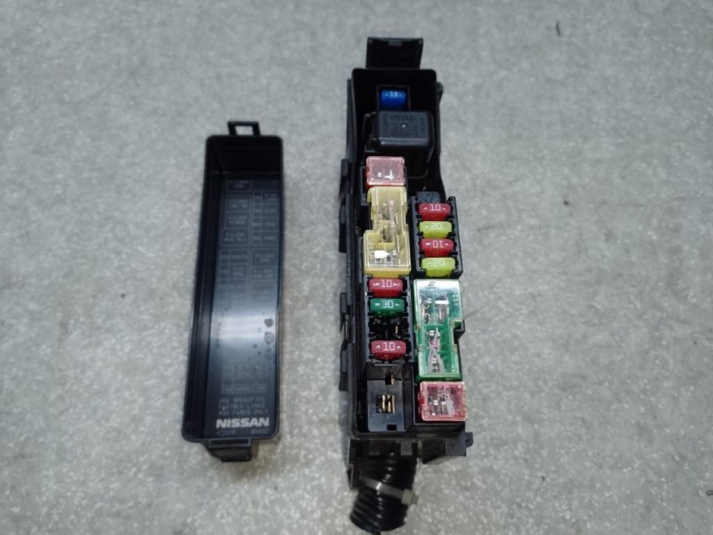 24381C9900 | Блок предохранителей моторный отсек NISSAN LEAF 10-17