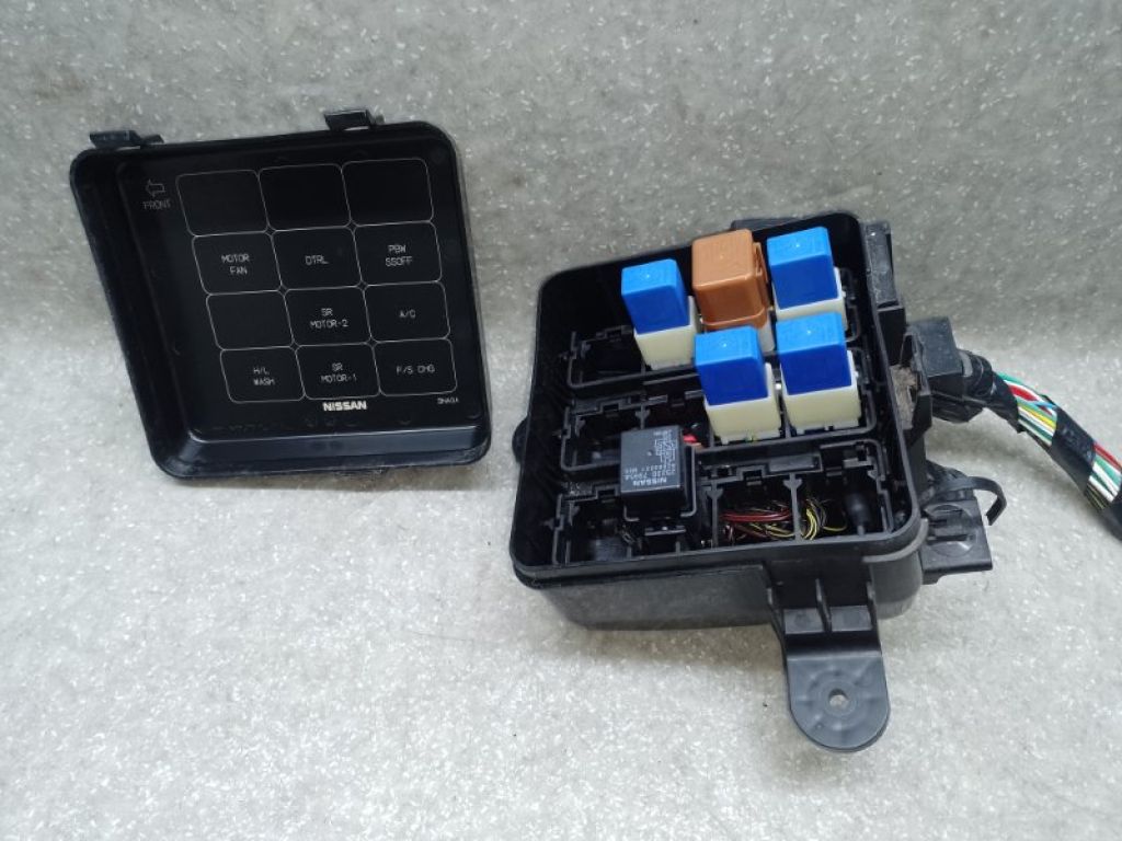 2438840F00 | реле NISSAN LEAF 10-17