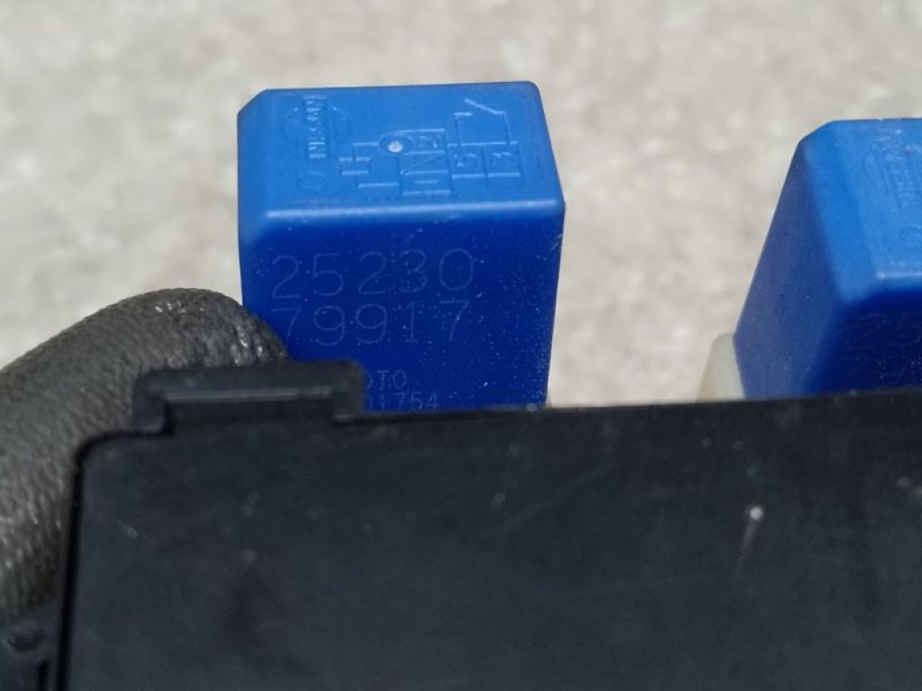 284B13NA0B | Блок электронный NISSAN LEAF 10-17 - Фото 4