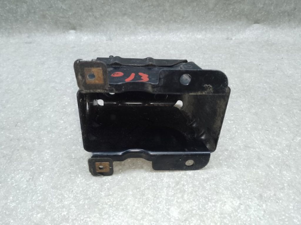 852113NA0A | Кронштейн підсилювача заднього бампера лів. NISSAN LEAF 10-17 - Фото 4