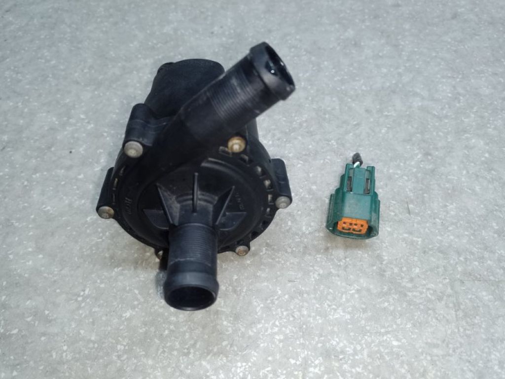 215813NA0A | Помпа охолодження електрична NISSAN LEAF 10-17