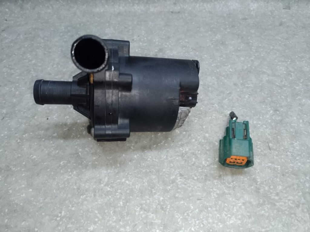 215813NA0A | Помпа охолодження електрична NISSAN LEAF 10-17 - Фото 2