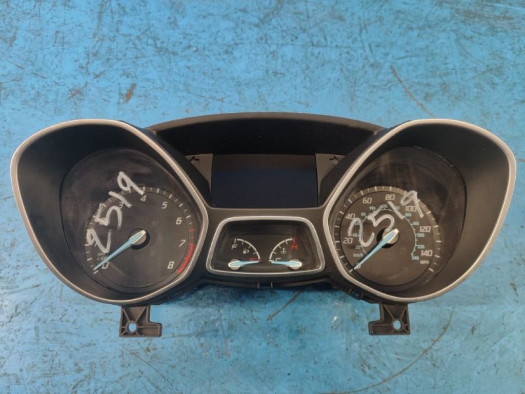 CM5T-10849-CTF | Панель приладів FORD FOCUS 10-18