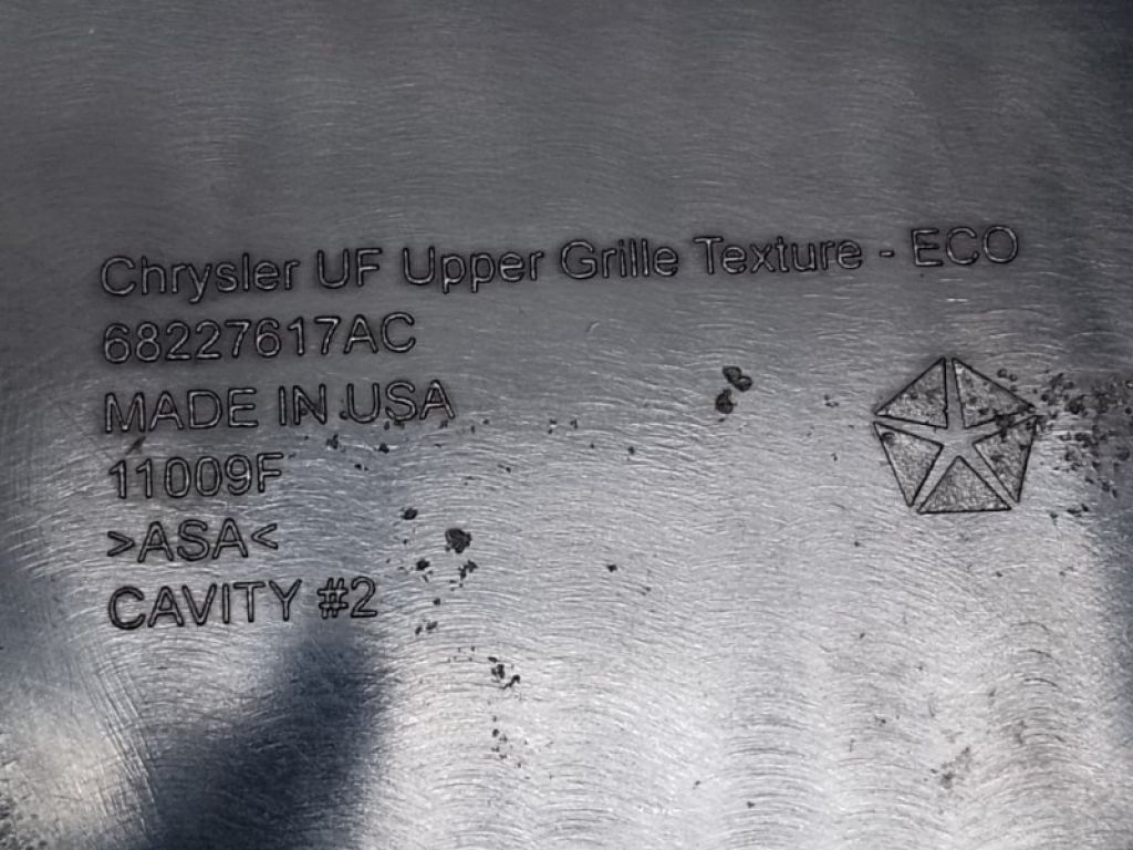 68227 617AC | Решетка радиатора CHRYSLER 200 14-16 - Фото 4