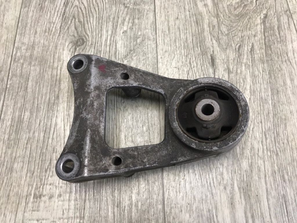 5238042120 | Кронштейн редуктора лів. LEXUS NX 14-21 - Фото 2