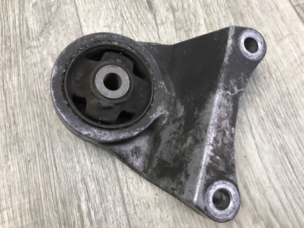 5238042110 | Кронштейн редуктора прав. LEXUS NX 14-21 - Фото 3