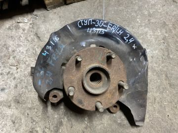 Кулак поворотный передн. лев. TOYOTA CAMRY 30 02-06