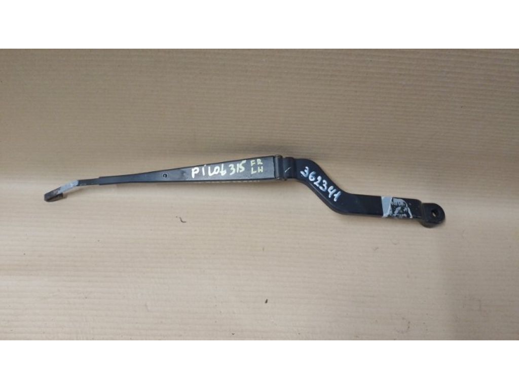 Повідець склоочисника передній лів. HONDA PILOT 08-15