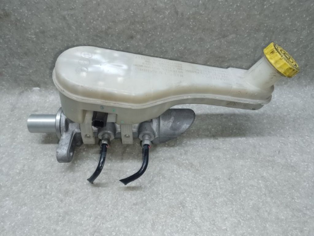 68155 423AB | Главный тормозной цилиндр DODGE JOURNEY 08-20