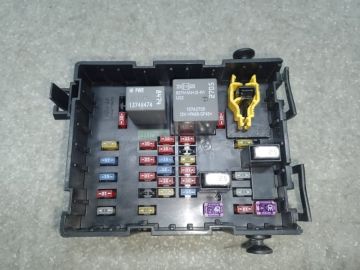 Блок запобіжників моторний відсік DODGE JOURNEY 08-20