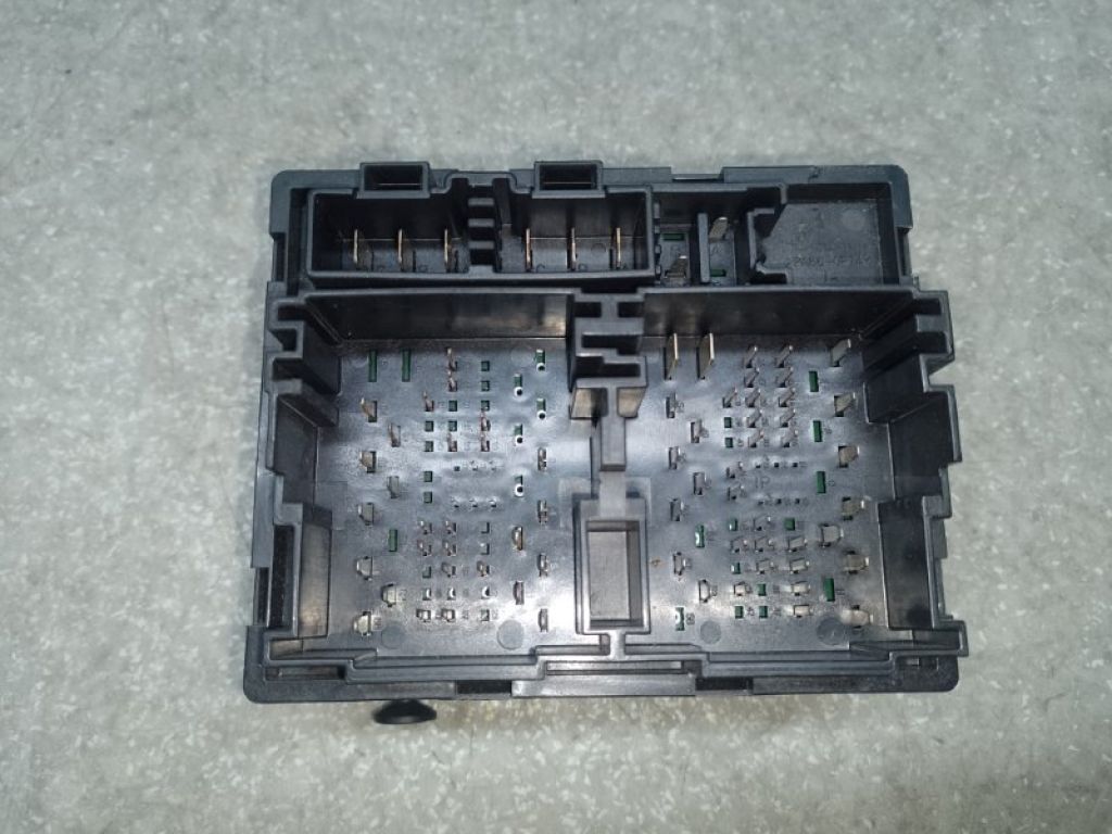 68068 355AD | Блок запобіжників моторний відсік DODGE JOURNEY 08-20 - Фото 2