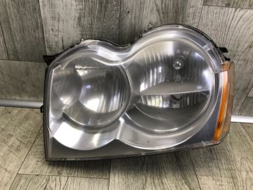 Фара лів. JEEP GRAND CHEROKEE 04-10