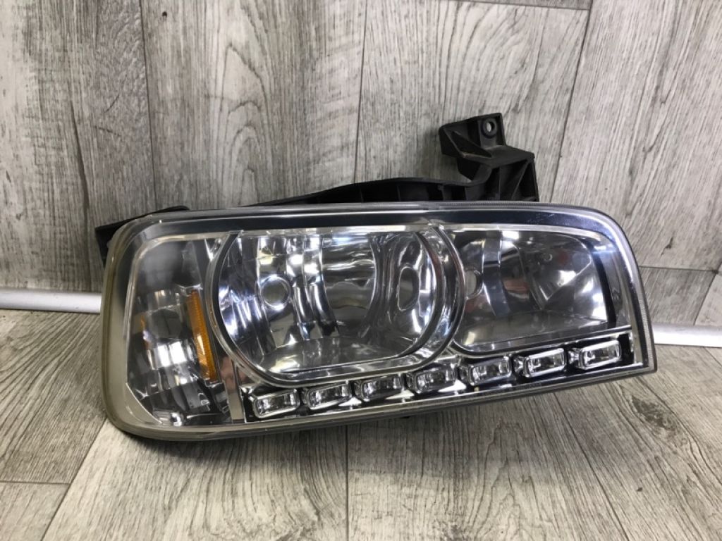 4806164AJ | Фара прав. DODGE CHARGER 05-10