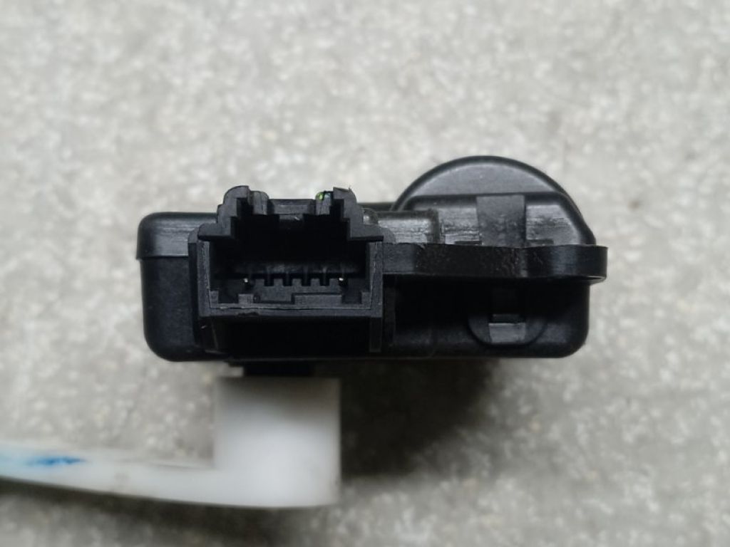 68018109AA | Моторчик заслінки пічки DODGE JOURNEY 08-20 - Фото 3