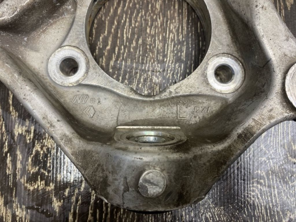 45150-57L00 | Кулак поворотний передн. лів. SUZUKI KIZASHI 09-14 - Фото 2