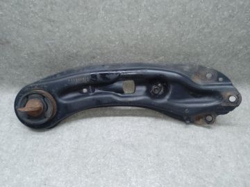 Важіль задньої підвіски поздовжній прав. DODGE JOURNEY 08-20