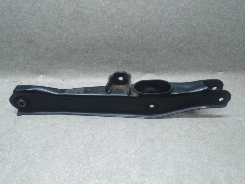 4766950AC | Рычаг задней подвески поперечный нижний DODGE JOURNEY 08-20