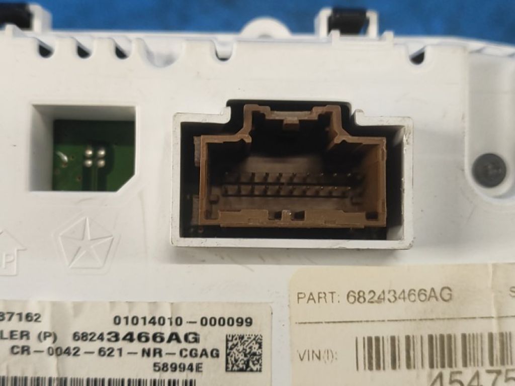 68243466AG | Панель приладів JEEP GRAND CHEROKEE 11-22 - Фото 5