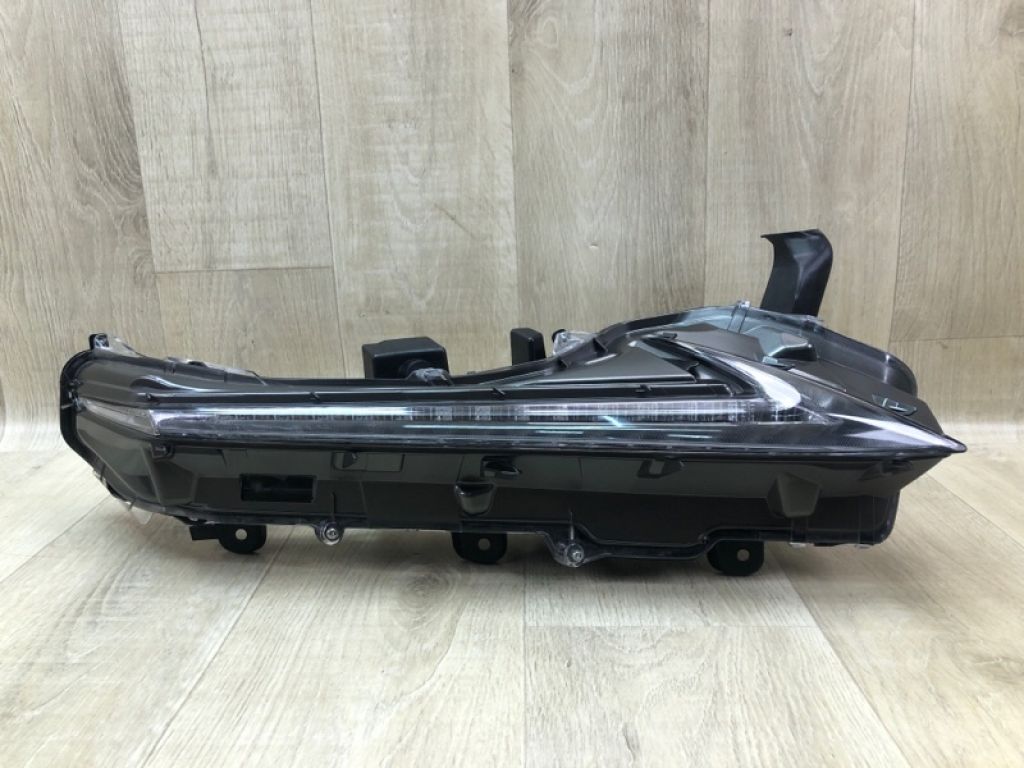 81610-78040 | Денний ходовий вогонь прав. LEXUS NX 14-21