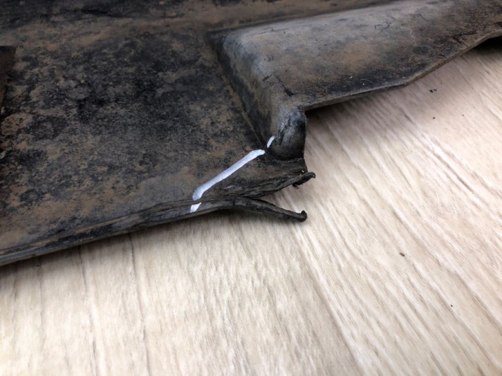 CP9Z-5810177-B | Накладка порогу зовнішня лів. FORD FOCUS 10-18 - Фото 9