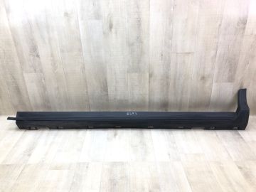 Накладка порогу зовнішня лів. FORD ESCAPE 12-19