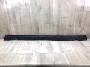 Кронштейн порога прав. TESLA MODEL Y 19-